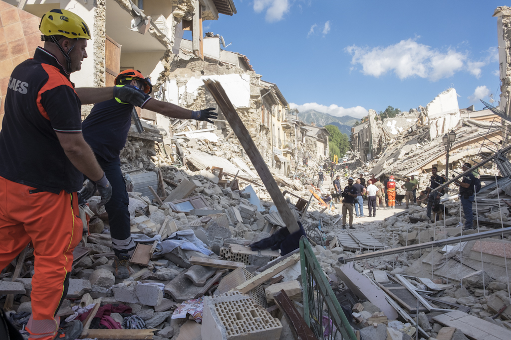 Amatrice: first day of relief.