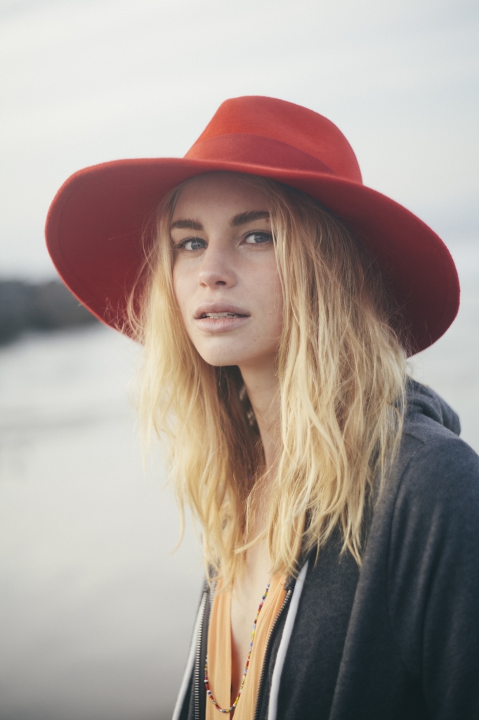 Lucy fry фото