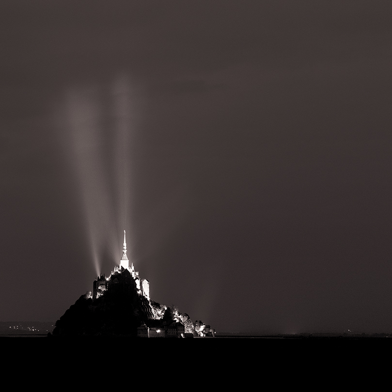 Le Mont St. Michel-night