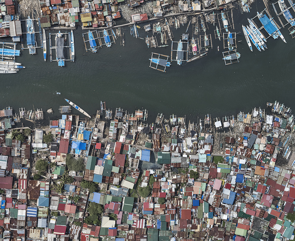 thumbnail Aerial Views Manila Overpopulation 